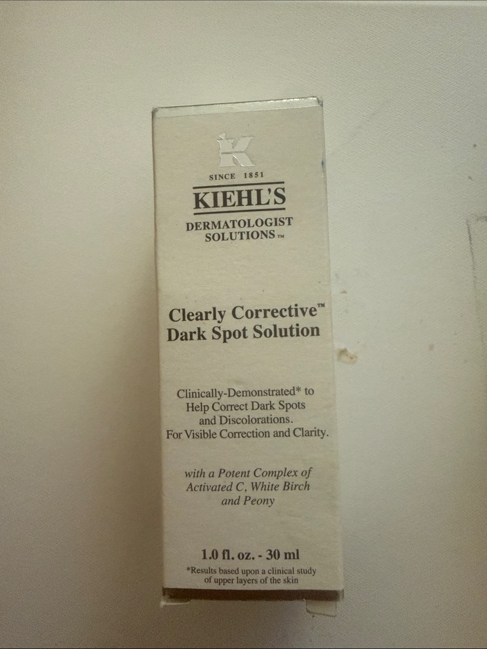 Kiehl's Clearly Corrective Dark Spot Solution – Cream White